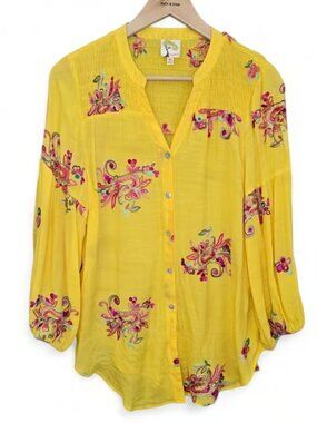Fig & Flower Top Womens Medium Yellow Floral Embroidered Button Up Blouse Casual